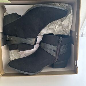 LC Lauren Conrad Black Ankle Booties